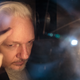 Image for article titled More Than 100 Doctors Call for Australia to Rescue Julian Assange From UK Prison